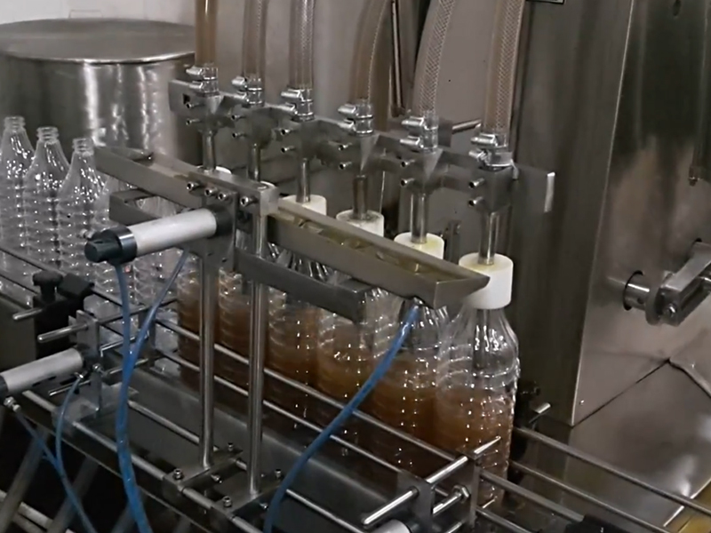 全自动灌装出产线智能造作引领高效将来